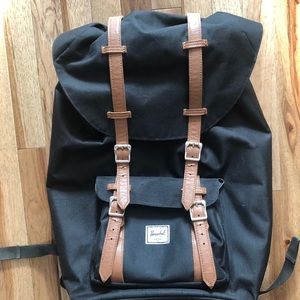 Herschel little America backpack